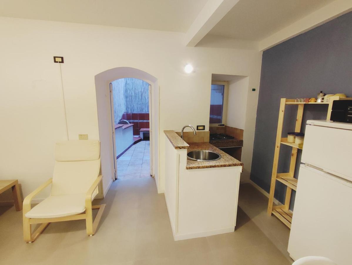 Loft Con Cortiletto - 100 Meters From The Beach Apartamento Cefalú Exterior foto