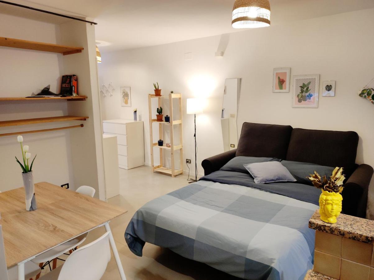 Loft Con Cortiletto - 100 Meters From The Beach Apartamento Cefalú Exterior foto